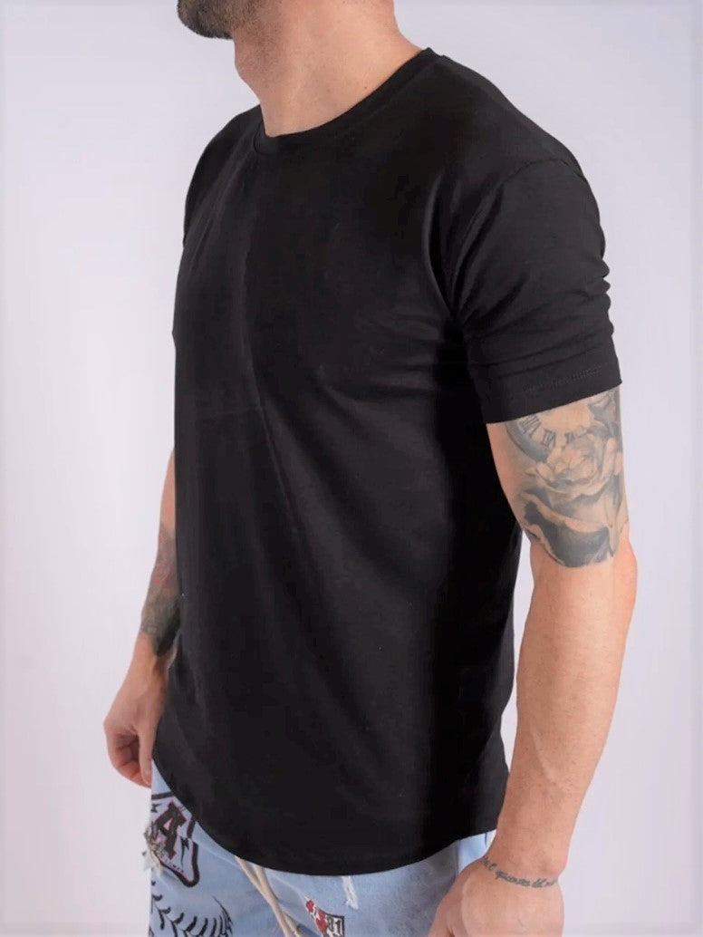 Μπλούζα κοντομάνικη μαύρη με κόψιμο στο τέλος