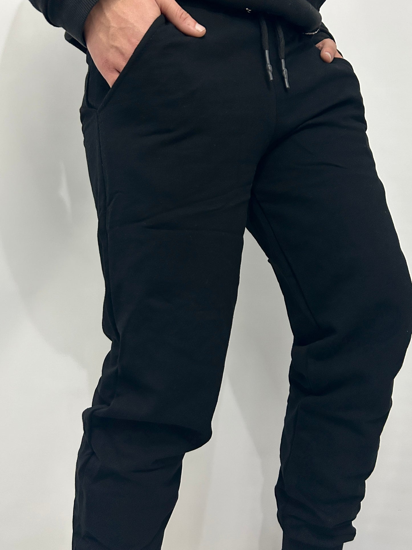 Φόρμα με λάστιχο μαύρη